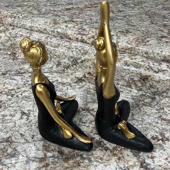 Large Meditation Yoga Pose Resin Statue Decor Set (8 and 10 in.) - Picture 4 of 9